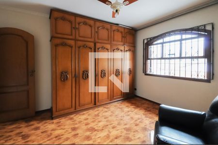 Casa à venda com 388m², 3 quartos e 4 vagasQuarto 1