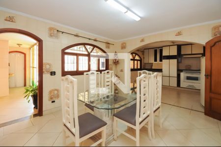 Casa à venda com 388m², 3 quartos e 4 vagasCozinha