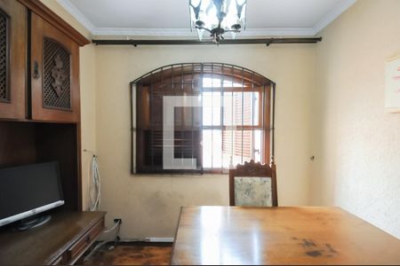 Casa à venda com 388m², 3 quartos e 4 vagasEscritório