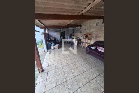 Casa à venda com 200m², 5 quartos e sem vagaFoto 03