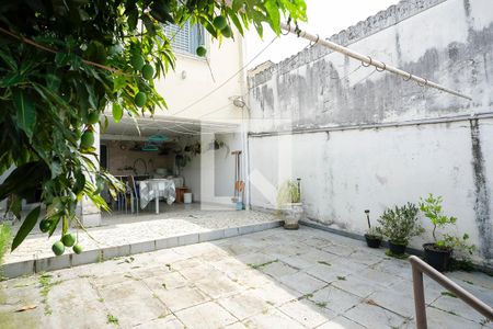 Casa à venda com 254m², 3 quartos e 5 vagasQuintal