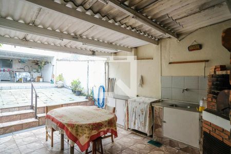 Casa à venda com 254m², 3 quartos e 5 vagasQuintal