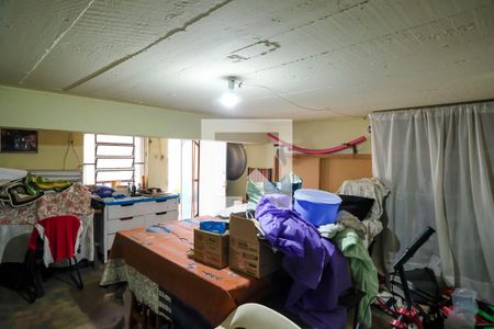 Casa à venda com 254m², 3 quartos e 5 vagasQuarto de serviço 1