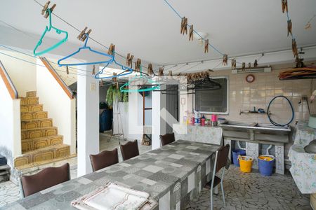 Casa à venda com 254m², 3 quartos e 5 vagasÁrea de serviço