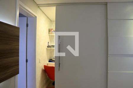Apartamento à venda com 132m², 3 quartos e 3 vagas Apartamento à venda com 132m², 3 quartos e 3 vagasEscritório