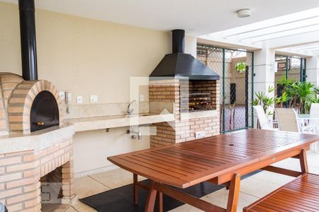 Apartamento à venda com 132m², 3 quartos e 3 vagas Apartamento à venda com 132m², 3 quartos e 3 vagasÁrea comum - Churrasqueira