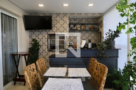 Apartamento à venda com 132m², 3 quartos e 3 vagas Apartamento à venda com 132m², 3 quartos e 3 vagasSacada