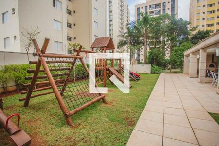 Apartamento à venda com 132m², 3 quartos e 3 vagas Apartamento à venda com 132m², 3 quartos e 3 vagasÁrea comum - Playground