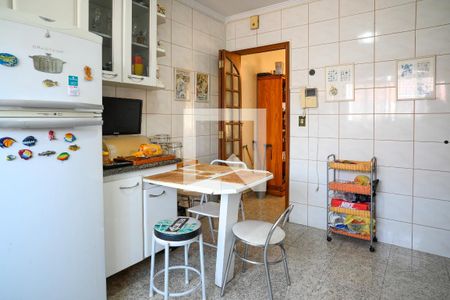 Casa à venda com 210m², 3 quartos e 2 vagasCozinha