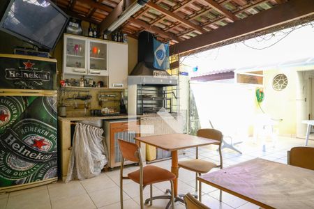 Casa à venda com 210m², 3 quartos e 2 vagasVaranda Gourmet