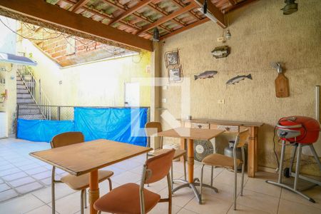 Casa à venda com 210m², 3 quartos e 2 vagasVaranda Gourmet