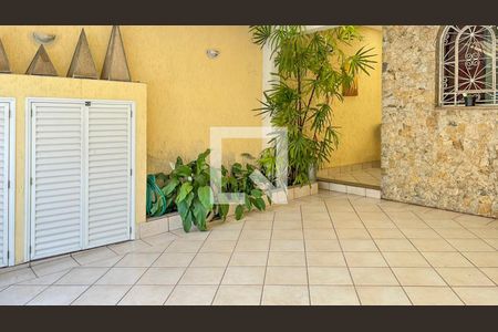 Casa à venda com 210m², 3 quartos e 2 vagasGaragem