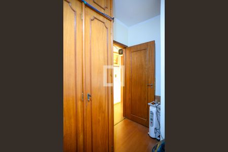 Casa à venda com 210m², 3 quartos e 2 vagasQuarto 2