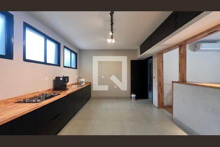 Casa para alugar com 520m², 5 quartos e 6 vagas Casa para alugar com 520m², 5 quartos e 6 vagasCozinha