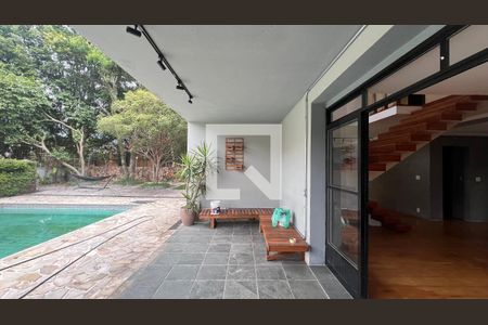 Casa para alugar com 520m², 5 quartos e 6 vagas Casa para alugar com 520m², 5 quartos e 6 vagasVaranda