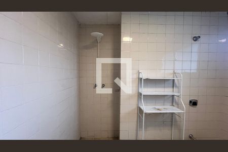 Casa para alugar com 520m², 5 quartos e 6 vagas Casa para alugar com 520m², 5 quartos e 6 vagasBanheiro 2