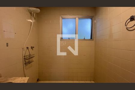 Casa para alugar com 520m², 5 quartos e 6 vagas Casa para alugar com 520m², 5 quartos e 6 vagasBanheiro 1