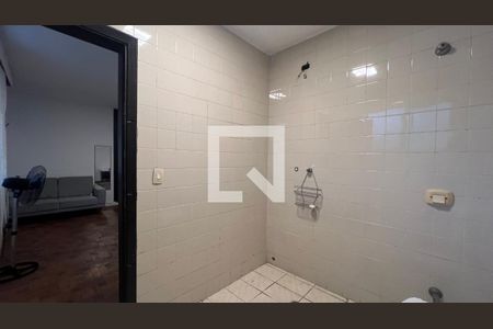 Casa para alugar com 520m², 5 quartos e 6 vagas Casa para alugar com 520m², 5 quartos e 6 vagasBanheiro da Suíte