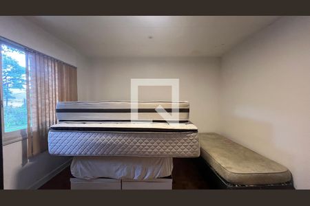 Casa para alugar com 520m², 5 quartos e 6 vagas Casa para alugar com 520m², 5 quartos e 6 vagasQuarto 4