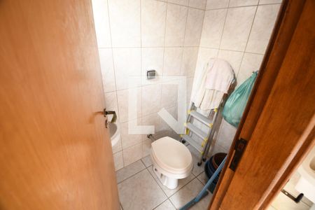 Casa à venda com 300m², 3 quartos e 3 vagasBanheiro de serviço