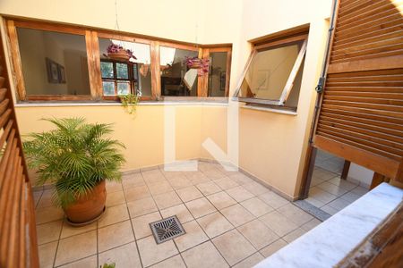 Casa à venda com 300m², 3 quartos e 3 vagasQuarto 1 - Vista