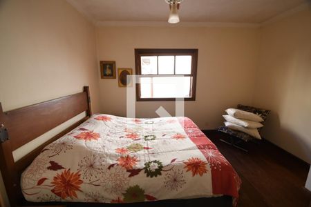 Casa à venda com 300m², 3 quartos e 3 vagasSuíte