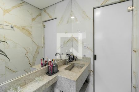 Casa à venda com 109m², 3 quartos e 2 vagasBanheiro