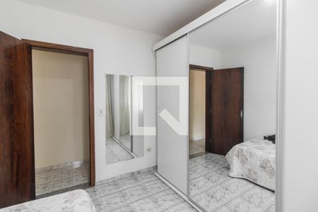 Casa à venda com 109m², 3 quartos e 2 vagasQuarto 1