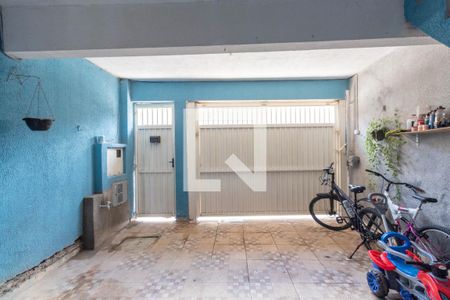 Casa à venda com 39m², 1 quarto e 1 vaga Casa à venda com 39m², 1 quarto e 1 vagaGaragem
