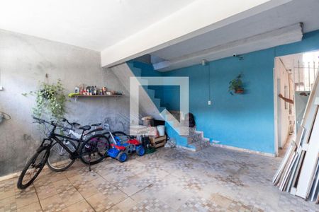 Casa à venda com 39m², 1 quarto e 1 vaga Casa à venda com 39m², 1 quarto e 1 vagaGaragem