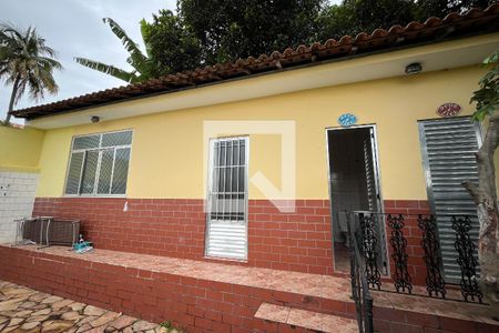 Casa à venda com 628m², 5 quartos e 2 vagasCasa da piscina