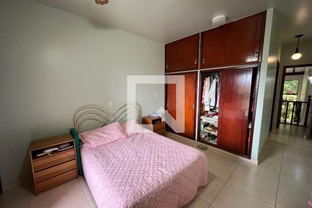 Casa à venda com 628m², 5 quartos e 2 vagasQuarto 4