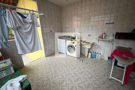 Casa à venda com 628m², 5 quartos e 2 vagasÁrea de Serviço