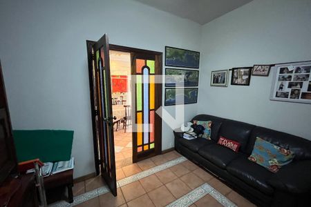 Casa à venda com 628m², 5 quartos e 2 vagasQuarto 5