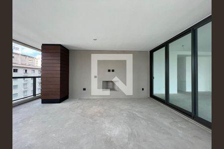 Apartamento à venda com 288m², 4 quartos e 4 vagas