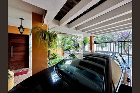 Casa à venda com 197m², 3 quartos e 1 vaga Casa à venda com 197m², 3 quartos e 1 vagaGaragem