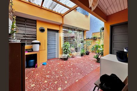 Casa à venda com 197m², 3 quartos e 1 vaga Casa à venda com 197m², 3 quartos e 1 vagaÁrea de Serviço