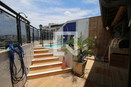 Apartamento à venda com 171m², 4 quartos e 2 vagasPiscina