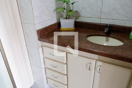 Apartamento à venda com 140m², 3 quartos e 3 vagasBanheiro 2