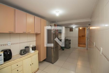 Casa à venda com 180m², 4 quartos e 2 vagas Casa à venda com 180m², 4 quartos e 2 vagasCozinha