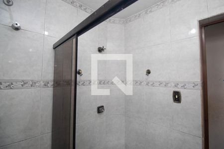 Casa à venda com 180m², 4 quartos e 2 vagas Casa à venda com 180m², 4 quartos e 2 vagasBanheiro 1