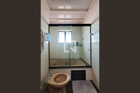 Apartamento à venda com 240m², 4 quartos e 2 vagasBanheiro da suíte 2