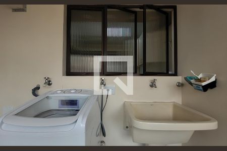Apartamento à venda com 240m², 4 quartos e 2 vagasLavanderia