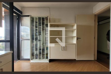 Apartamento à venda com 240m², 4 quartos e 2 vagasQuarto 1