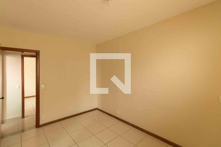 Apartamento à venda com 165m², 3 quartos e 2 vagasQuarto 2 Suite 1