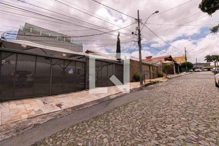 Apartamento à venda com 165m², 3 quartos e 2 vagasFachada