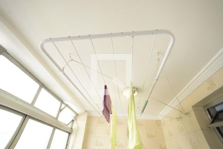 Apartamento à venda com 67m², 2 quartos e 1 vagaÁrea de Serviço