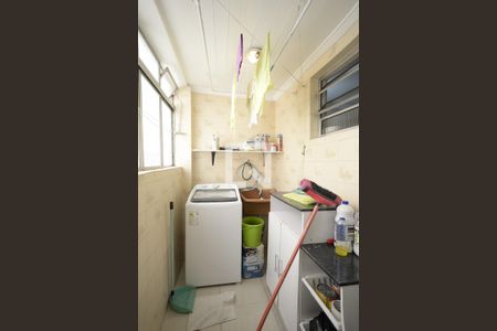 Apartamento à venda com 67m², 2 quartos e 1 vagaÁrea de Serviço