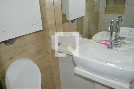 Casa à venda com 110m², 2 quartos e sem vagaBanheiro da Suíte