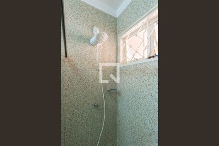 Casa à venda com 280m², 3 quartos e 2 vagas Casa à venda com 280m², 3 quartos e 2 vagasBanheiro